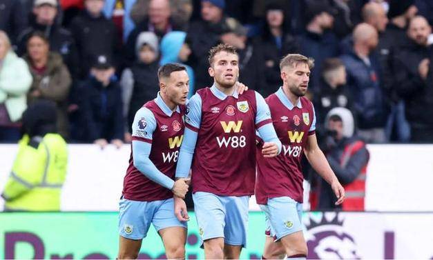 足总杯赛前走向成谜；西汉姆止住颓势；引发热议；心理建设被强调的简单介绍-爱游戏